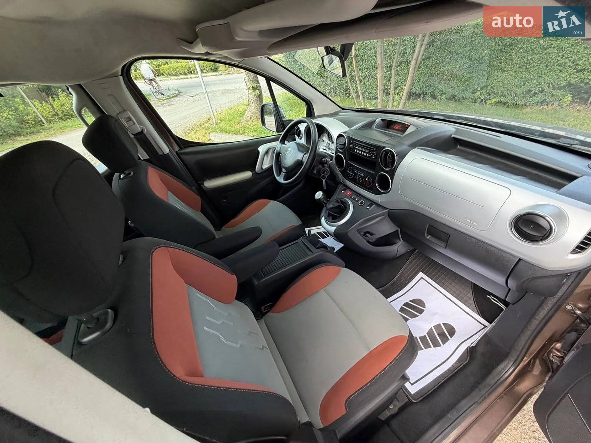 2015 Peugeot Partner - мініатюра 36