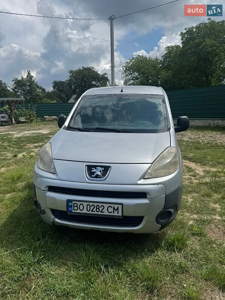 2011 Peugeot Partner - мініатюра 17