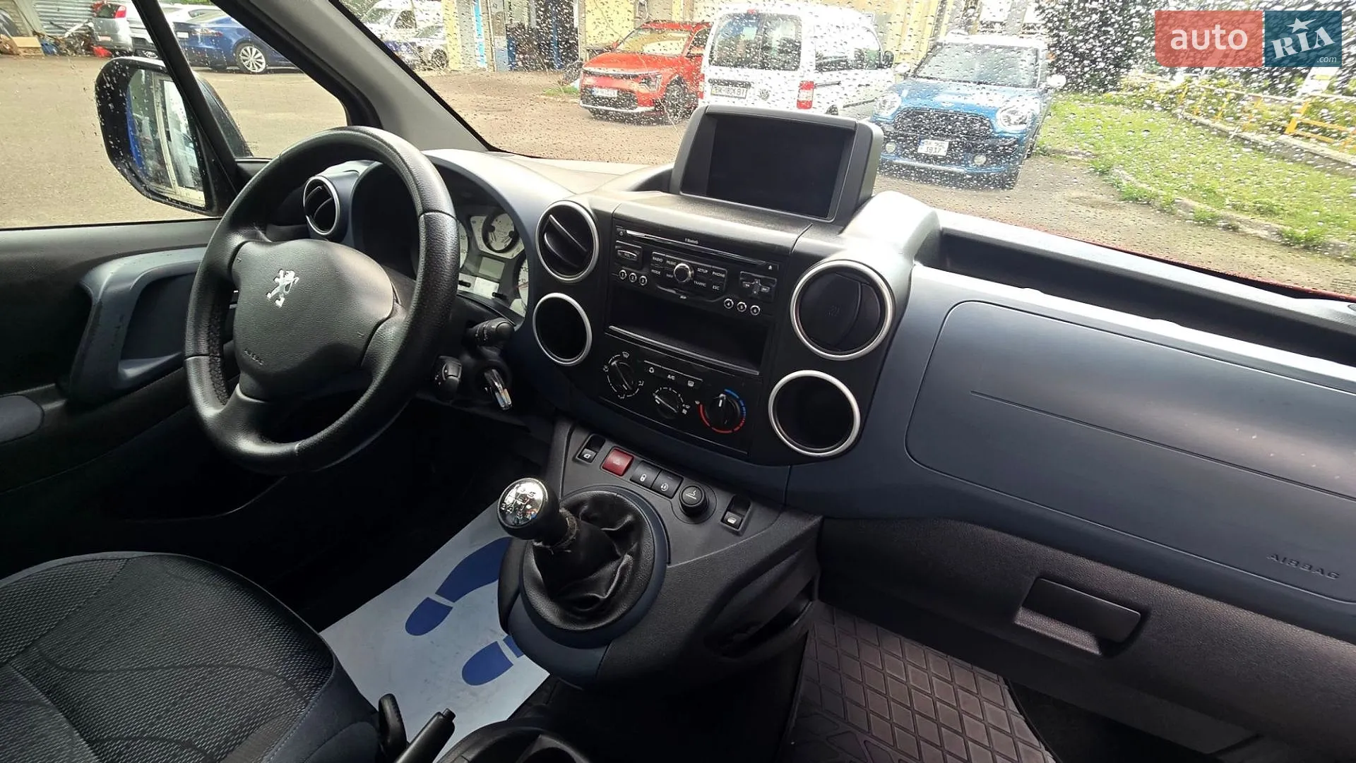 2011 Peugeot Partner - мініатюра 42
