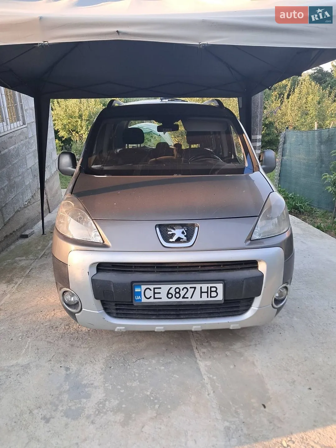 2010 Peugeot Partner - мініатюра 2