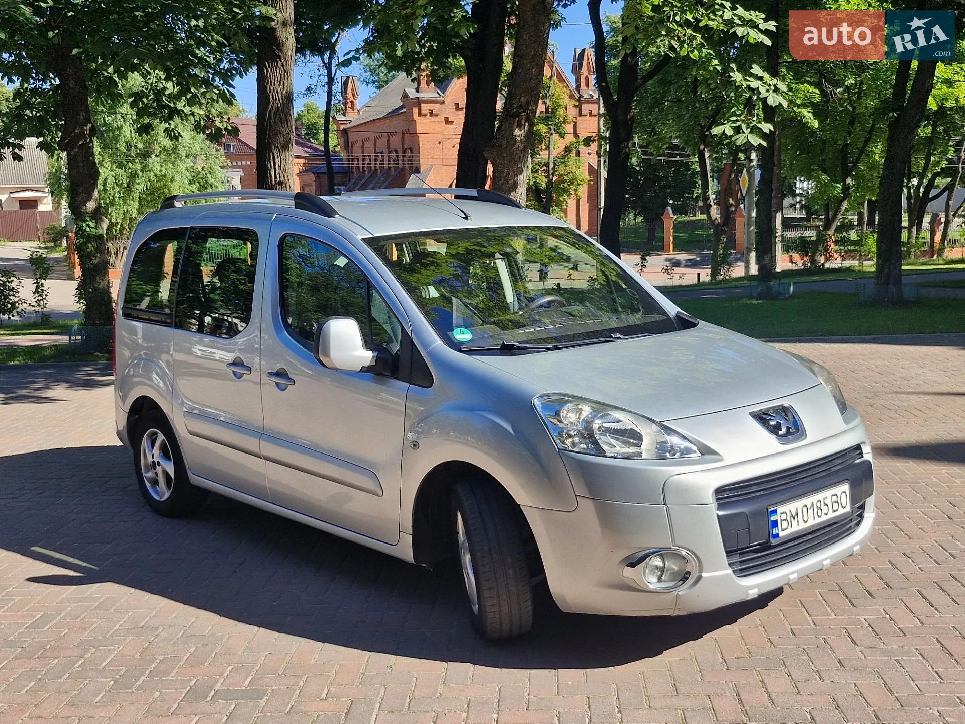 2011 Peugeot Partner - мініатюра 3