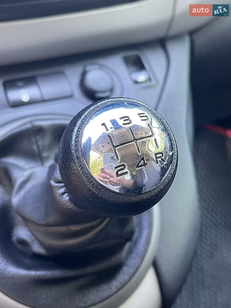 2012 Peugeot Partner - мініатюра 12