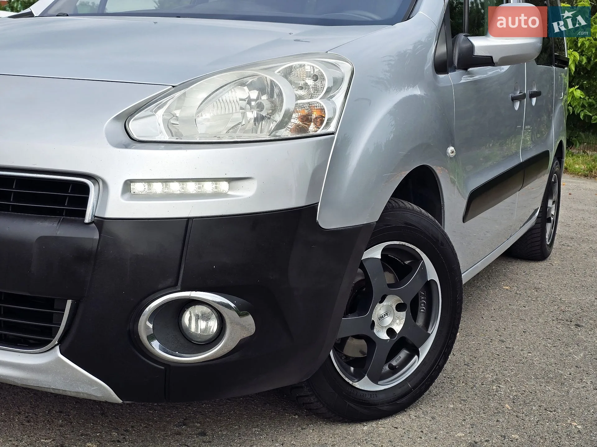 2012 Peugeot Partner - мініатюра 13