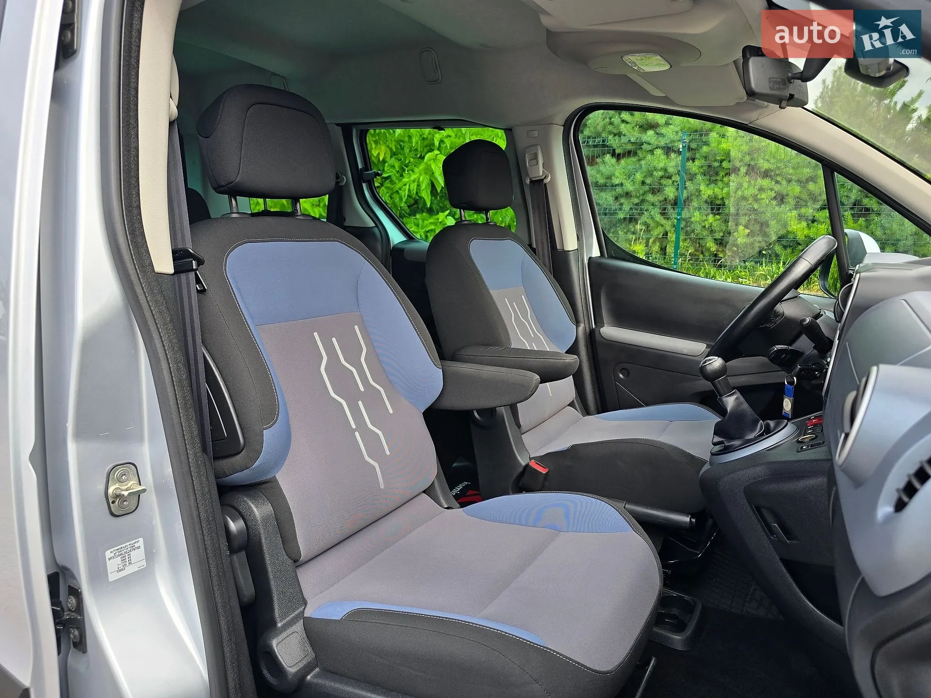 2012 Peugeot Partner - мініатюра 34