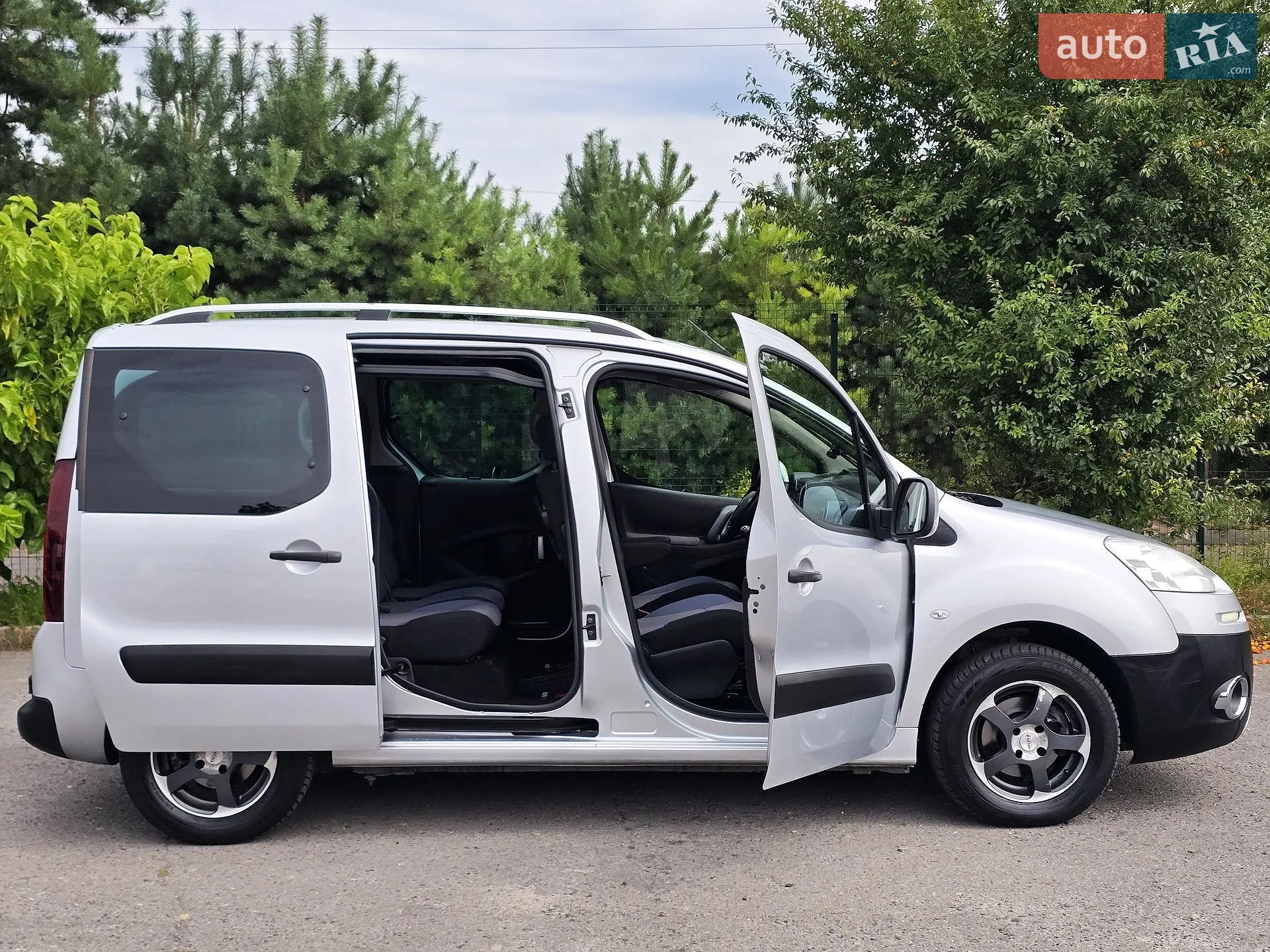 2012 Peugeot Partner - мініатюра 42