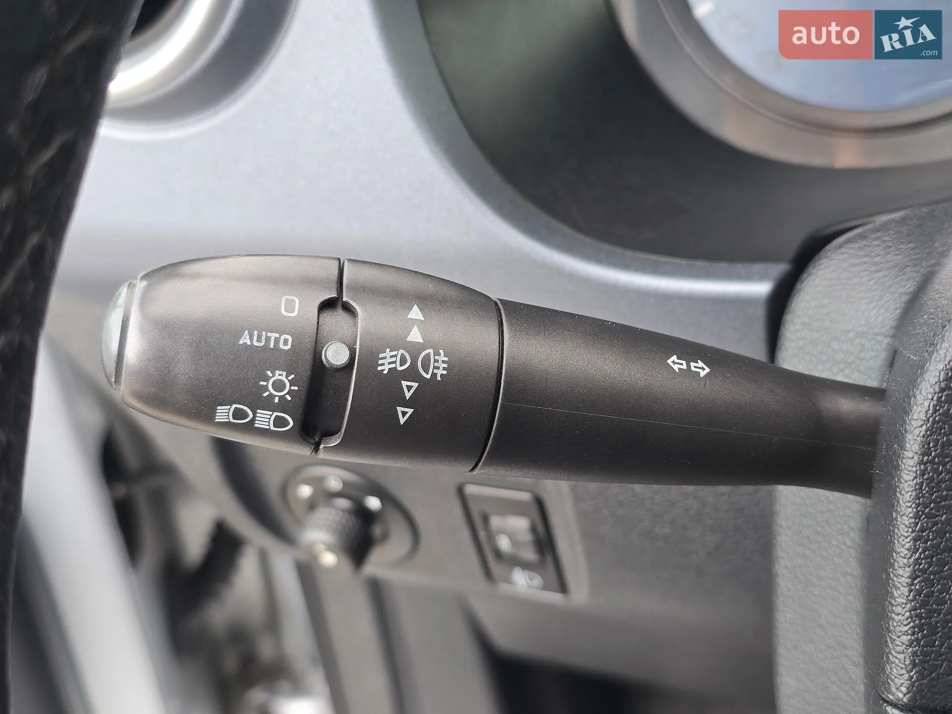 2012 Peugeot Partner - мініатюра 21