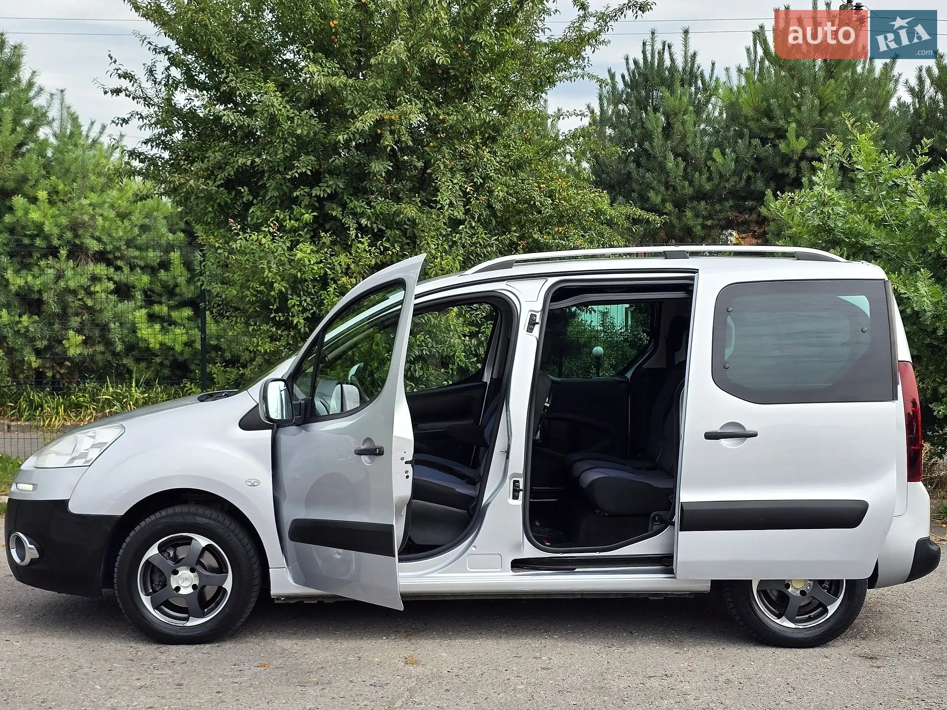 2012 Peugeot Partner - мініатюра 43