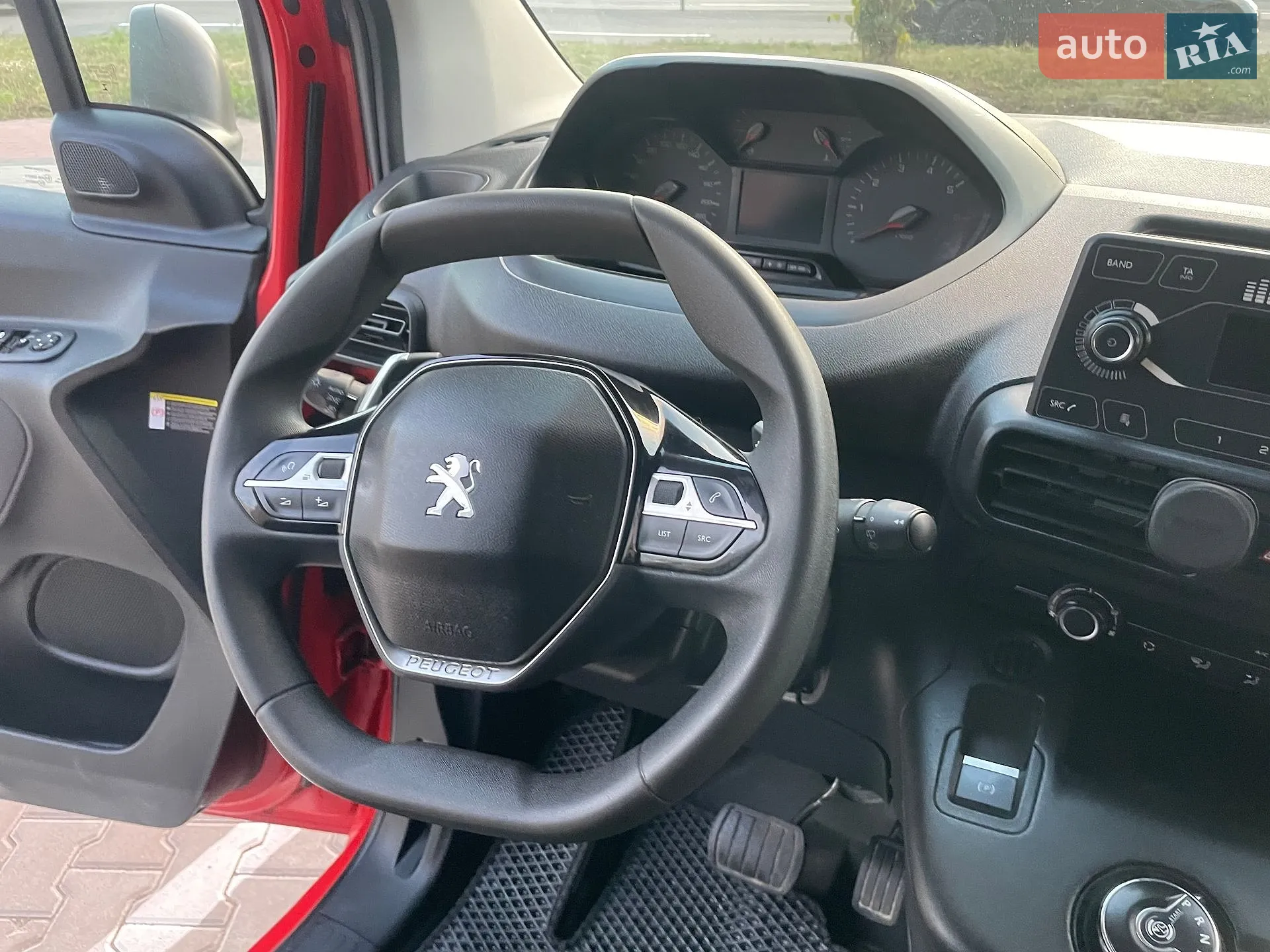 2020 Peugeot Partner - мініатюра 25
