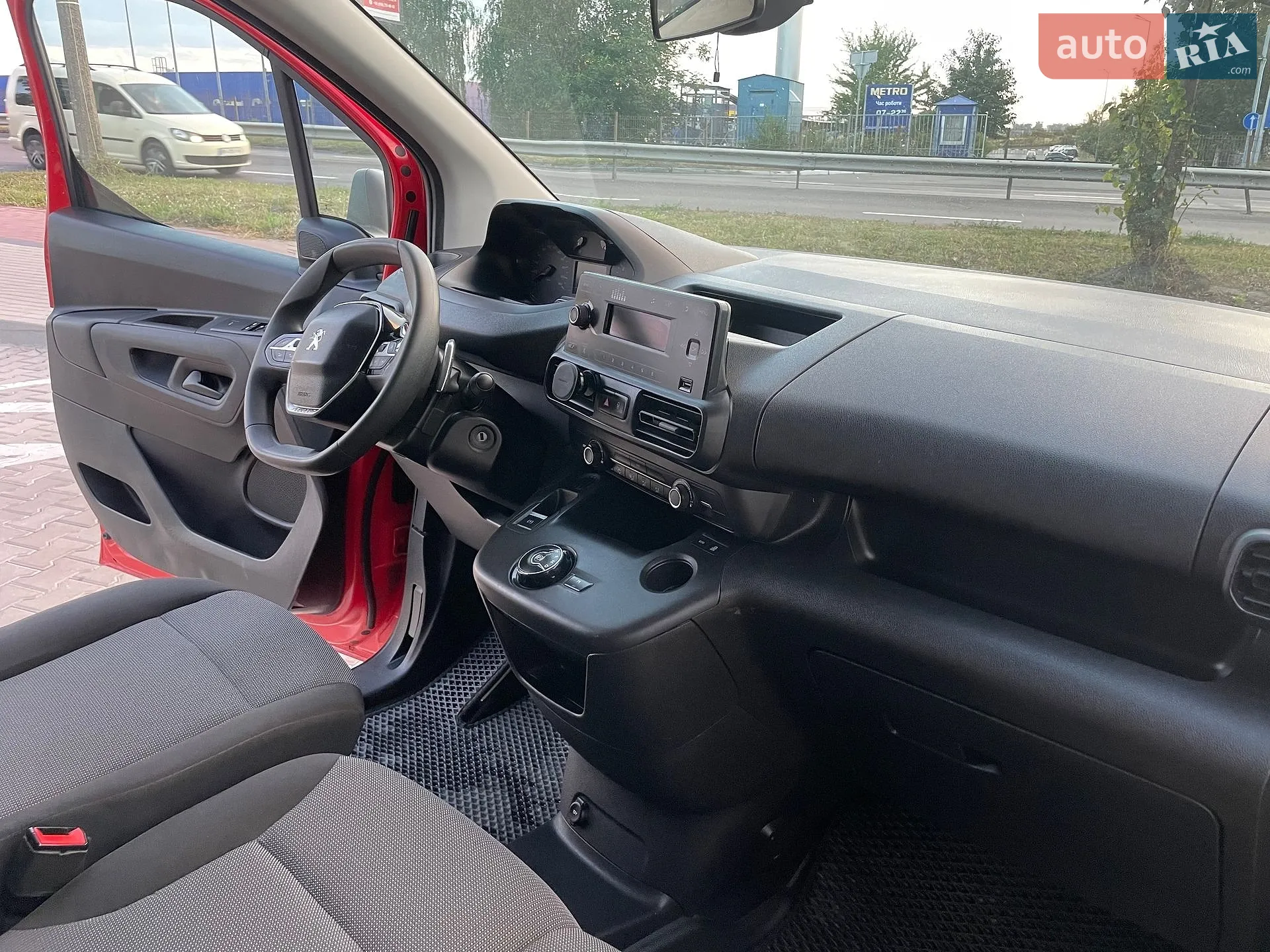 2020 Peugeot Partner - мініатюра 27