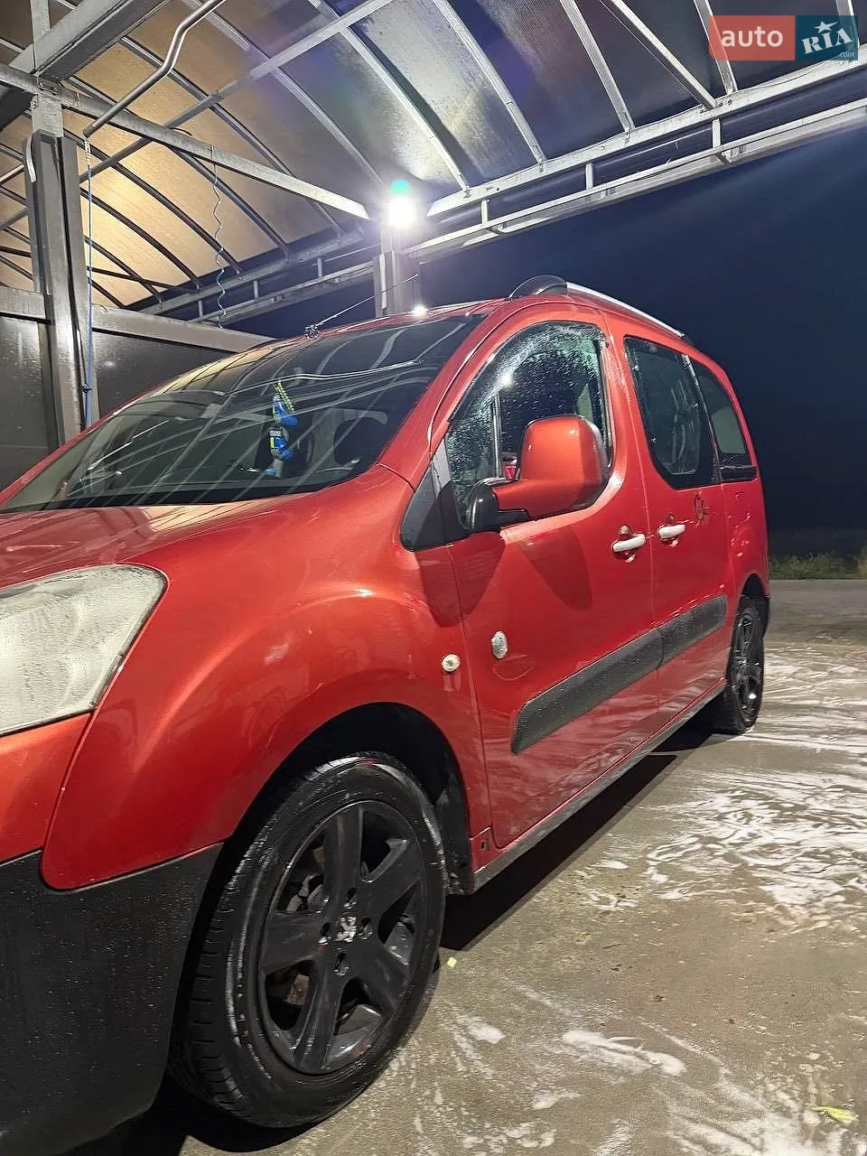 2011 Peugeot Partner - мініатюра 15
