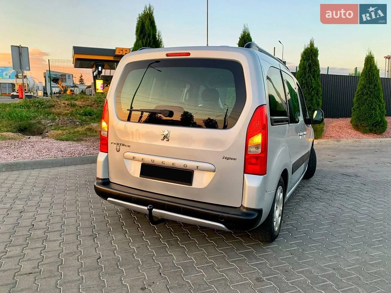 2010 Peugeot Partner - мініатюра 13