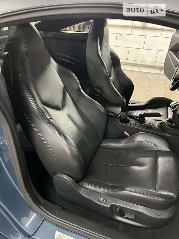 Купе Peugeot RCZ 2010 в Богодухове