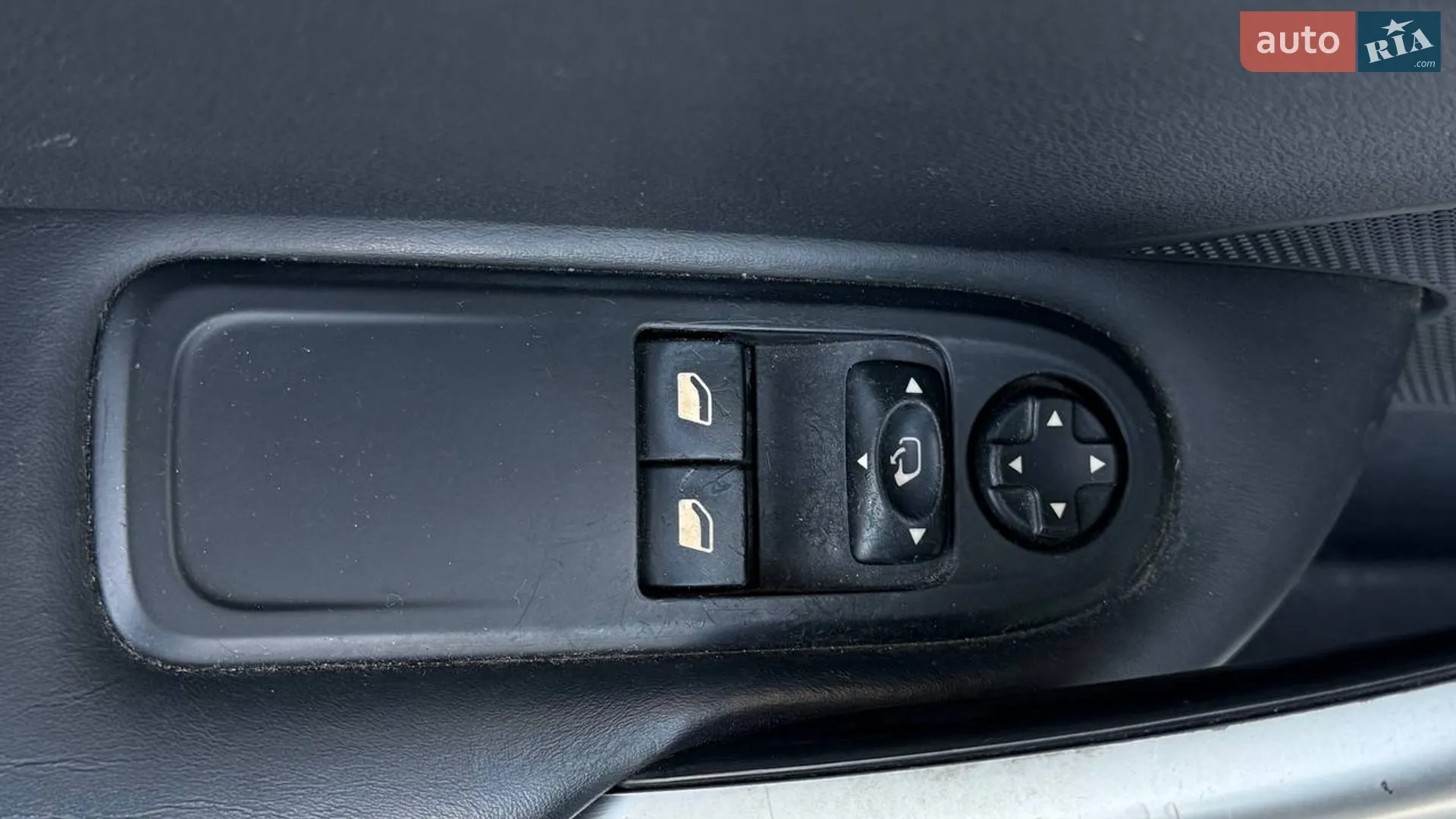 2012 Peugeot RCZ - мініатюра 48