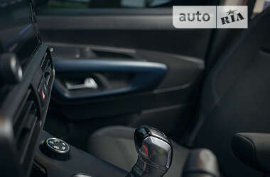 Минивэн Peugeot Rifter 2018 в 