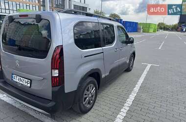 Минивэн Peugeot Rifter 2023 в 