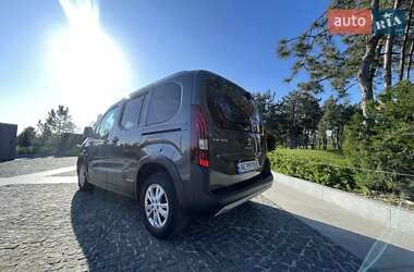 Минивэн Peugeot Rifter 2019 в 