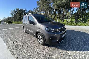 Минивэн Peugeot Rifter 2019 в 