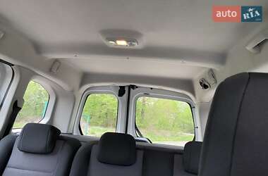 Минивэн Peugeot Rifter 2020 в 