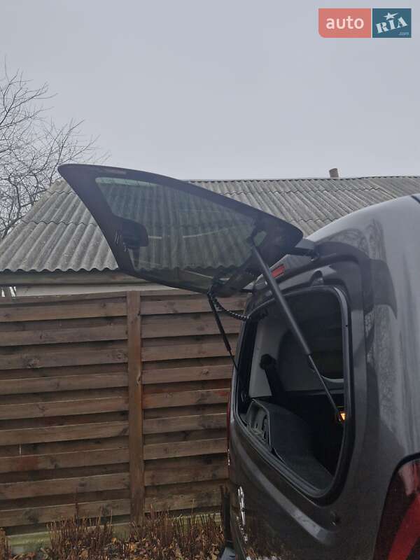 Мінівен Peugeot Rifter 2020 в Києві фото 26 Мінівен Peugeot Rifter 2020 в Києві