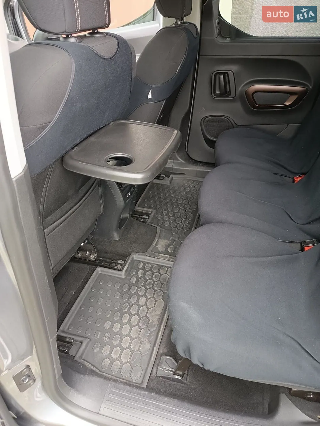 2019 Peugeot Rifter - мініатюра 26