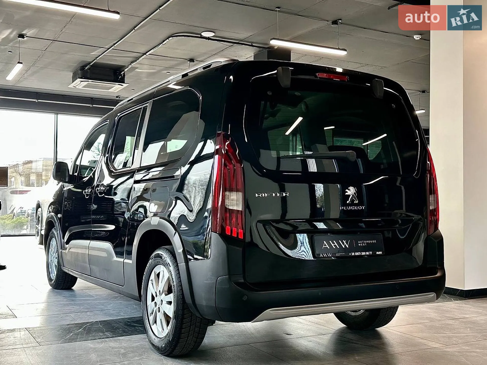 2019 Peugeot Rifter - мініатюра 30