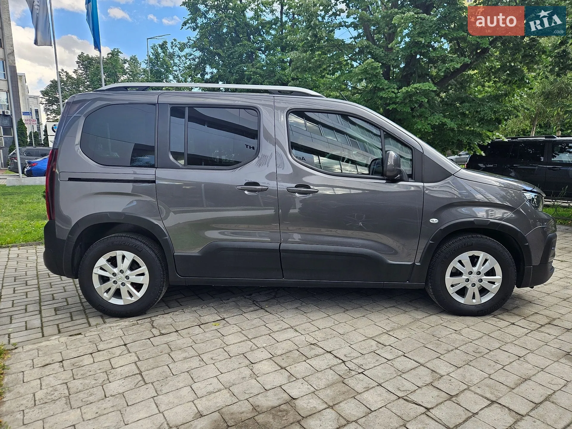 2021 Peugeot Rifter - мініатюра 8