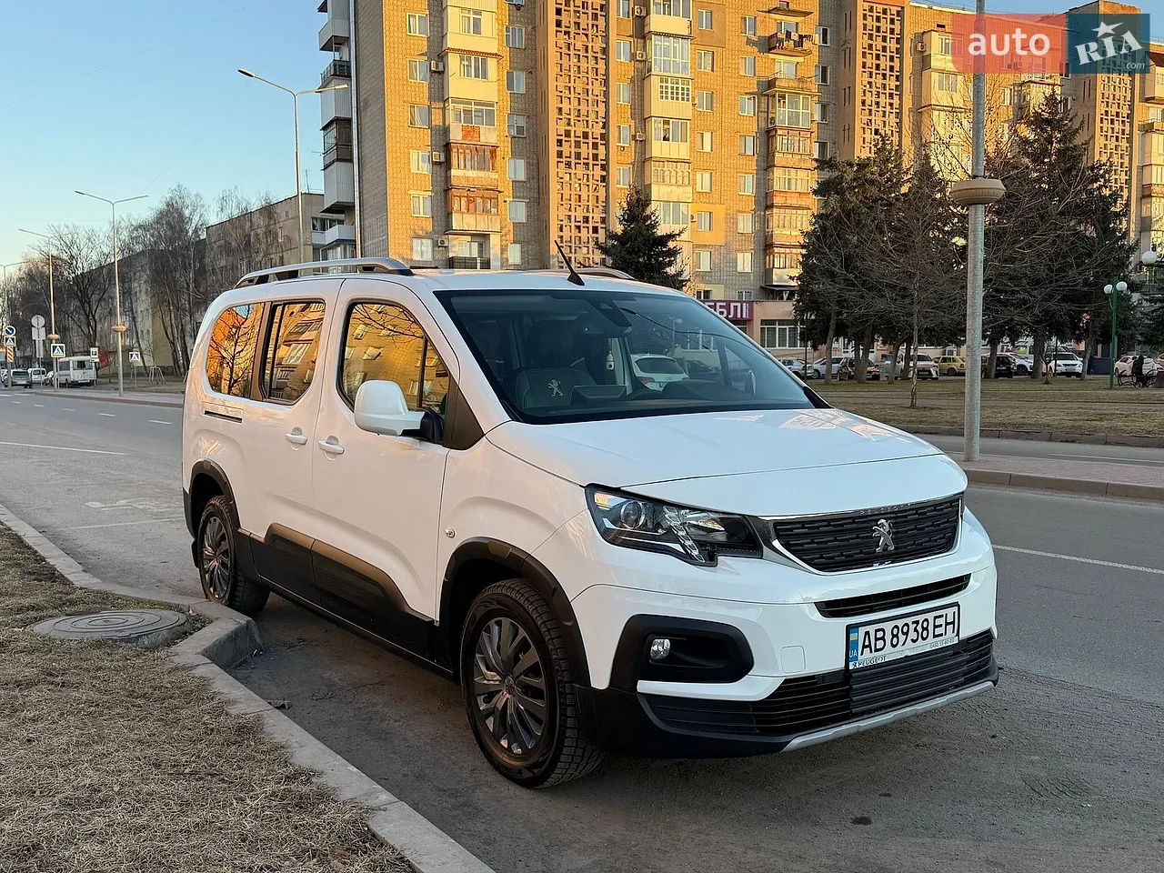 2019 Peugeot Rifter - мініатюра 27