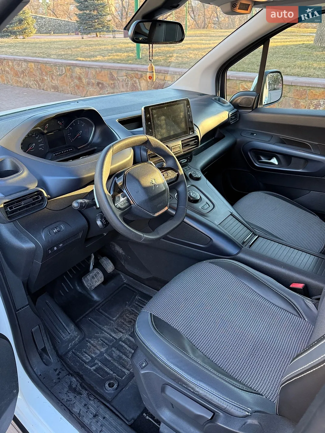 2019 Peugeot Rifter - мініатюра 22