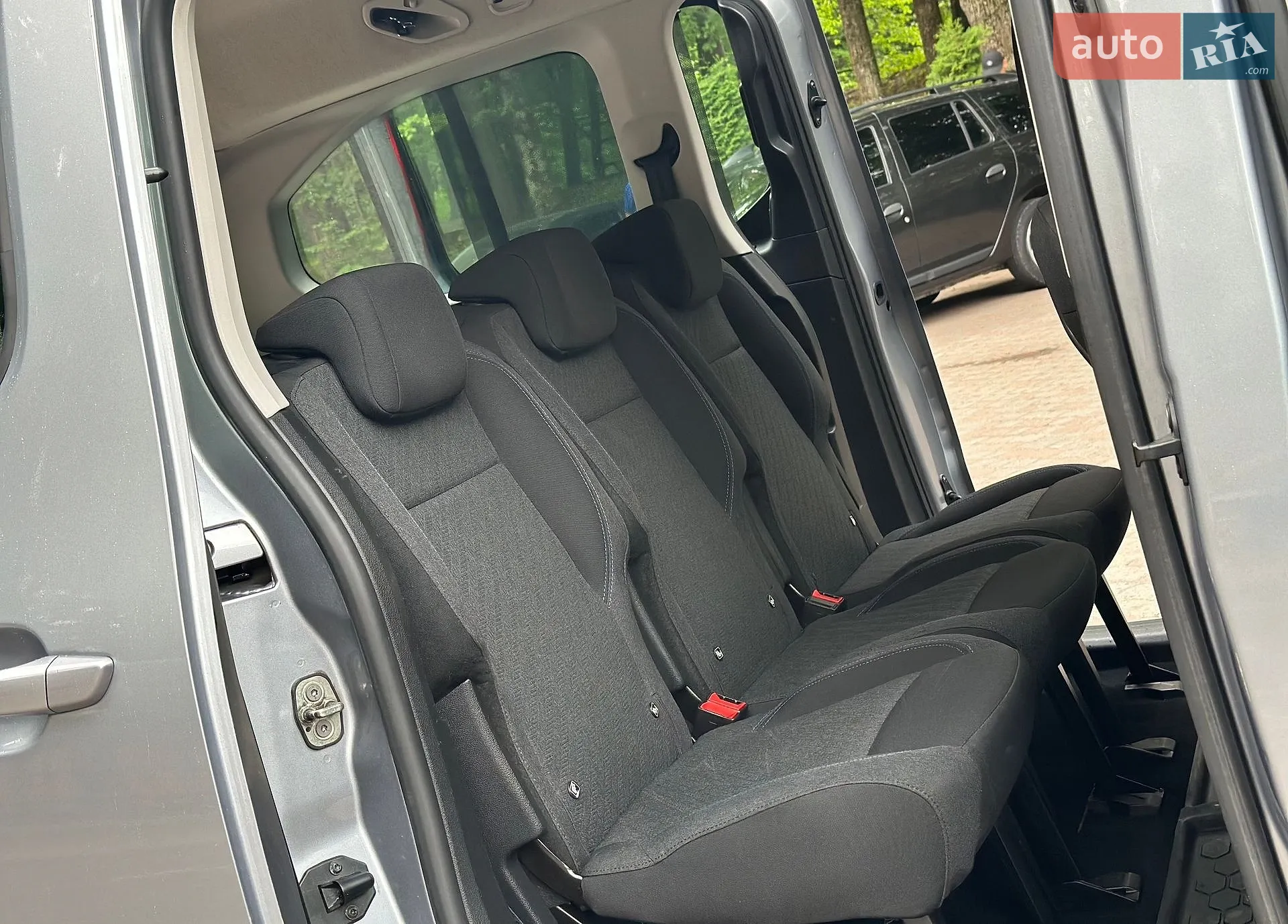 2021 Peugeot Rifter - мініатюра 50