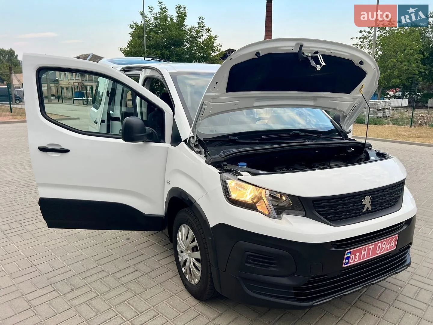 2020 Peugeot Rifter - мініатюра 42
