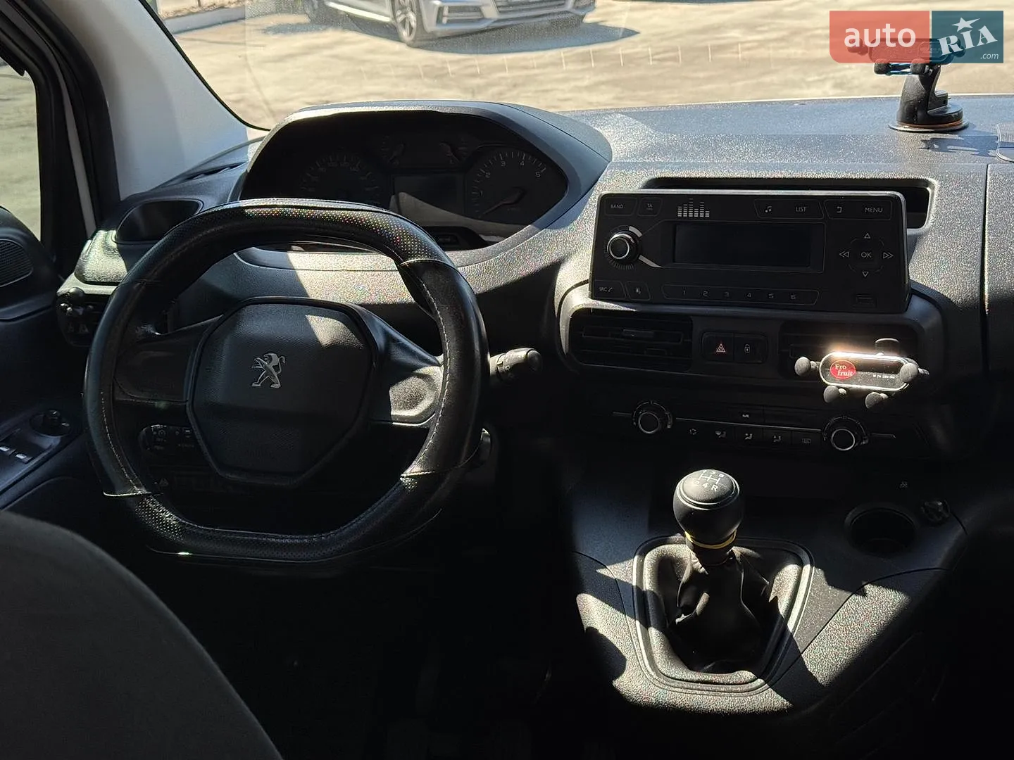 2019 Peugeot Rifter - мініатюра 26