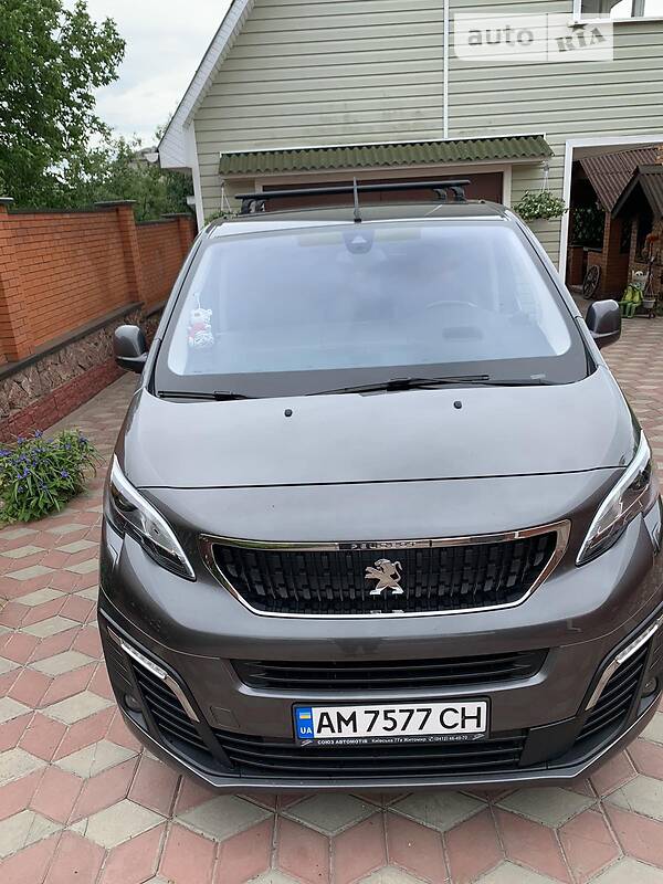 Peugeot Traveller 2018