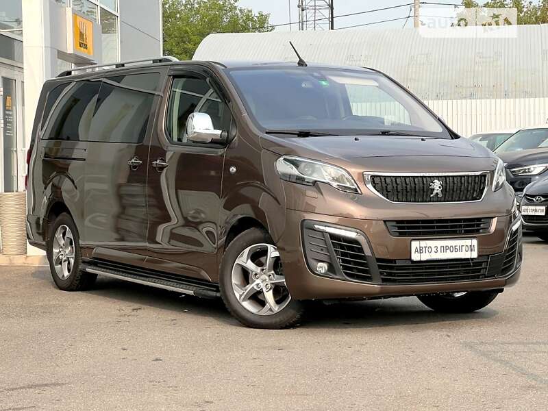 Peugeot Traveller 2018