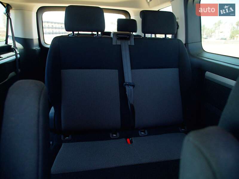 Минивэн Peugeot Traveller 2017 в Славянске