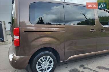 Минивэн Peugeot Traveller 2017 в 