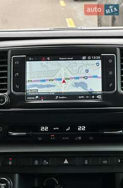 Минивэн Peugeot Traveller 2018 в 