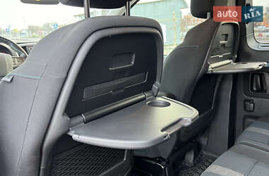 Минивэн Peugeot Traveller 2020 в 