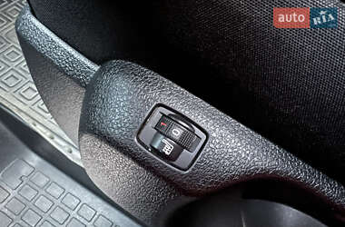 Минивэн Peugeot Traveller 2020 в 