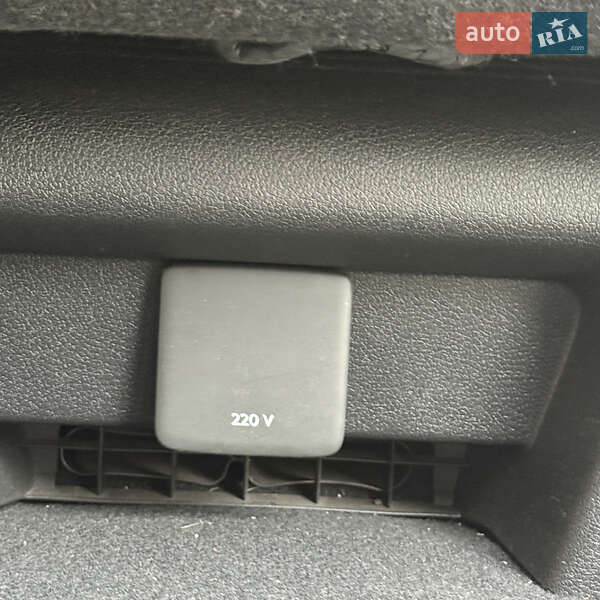 Минивэн Peugeot Traveller 2019 в Киеве