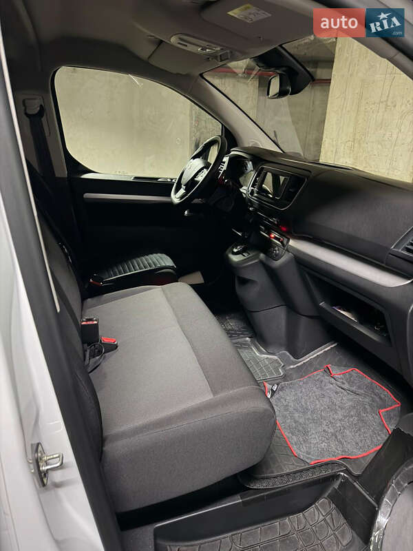 Минивэн Peugeot Traveller 2023 в Киеве