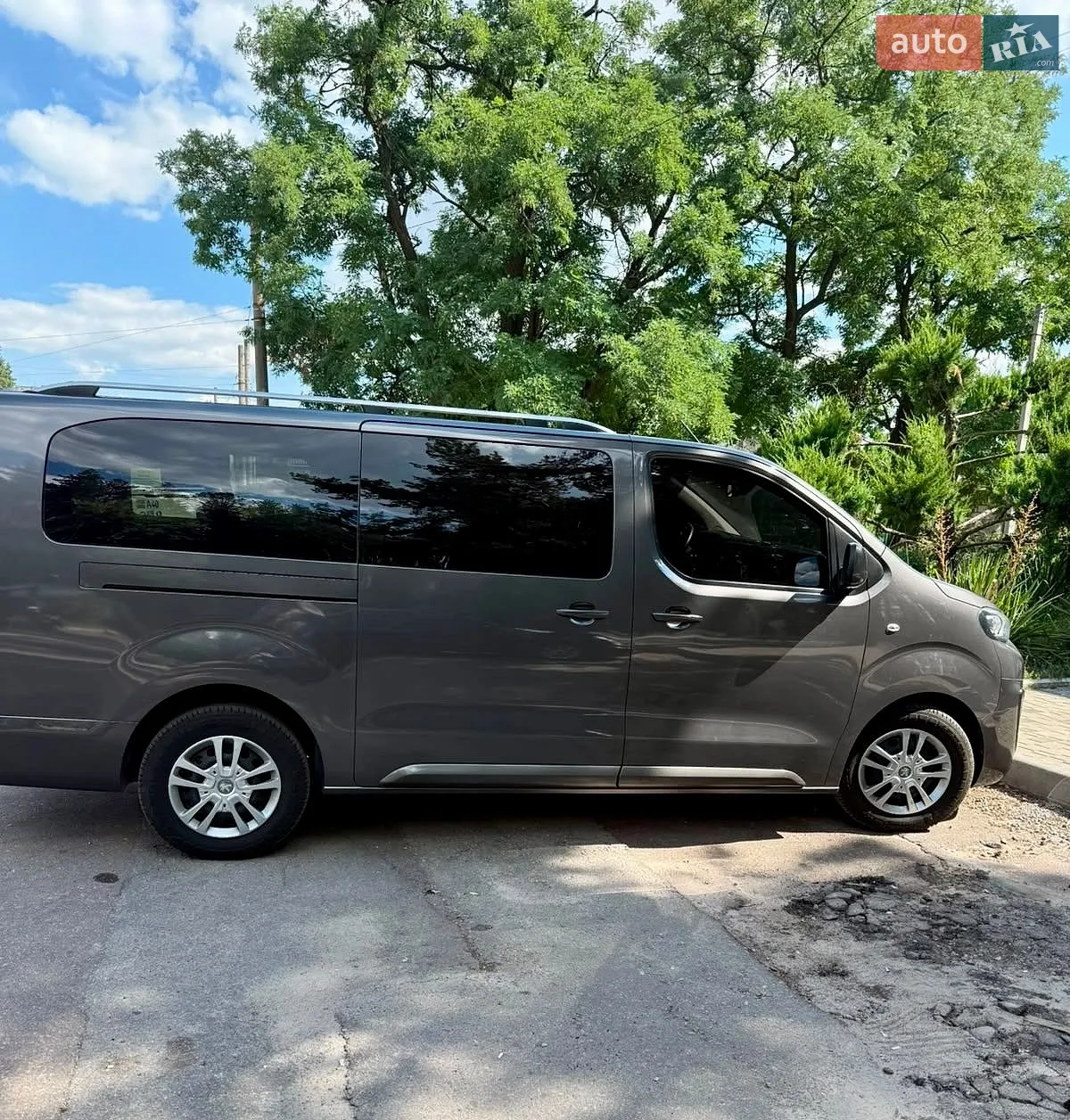 2017 Peugeot Traveller - мініатюра 4