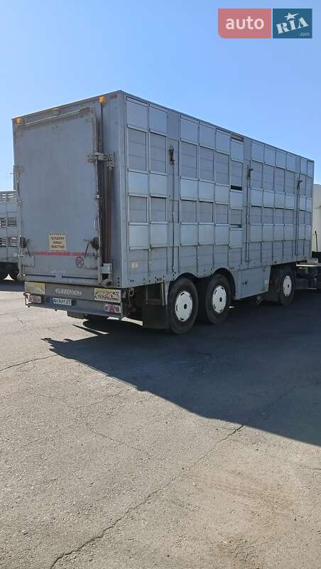 Для перевозки животных - полуприцеп Pezzaioli SBA 2009 в Днепре фото 5 Для перевозки животных - полуприцеп Pezzaioli SBA 2009 в Днепре