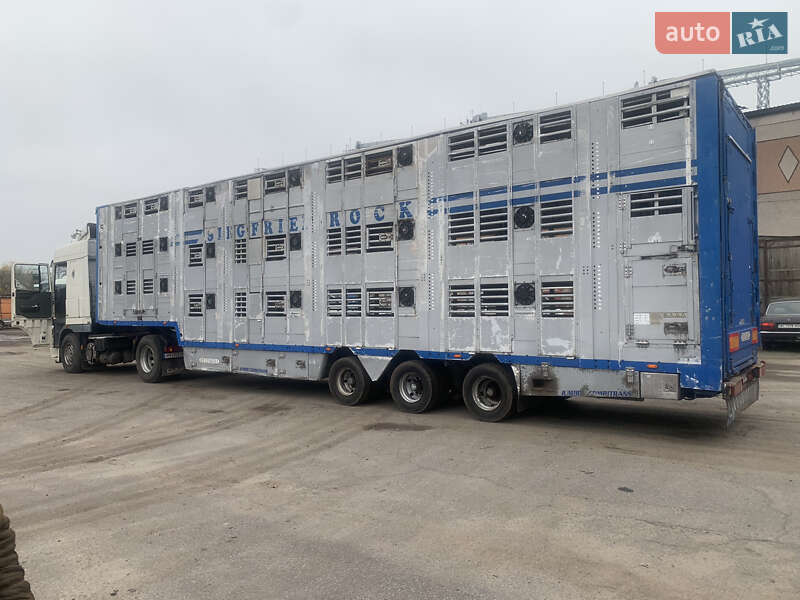 Для перевозки животных - полуприцеп Pezzaioli SBA 2005 в Казатине фото 5 Для перевозки животных - полуприцеп Pezzaioli SBA 2005 в Казатине