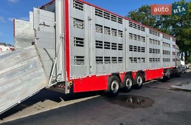 Для перевезення тварин - напівпричіп Pezzaioli SBA 2006 в Вінниці