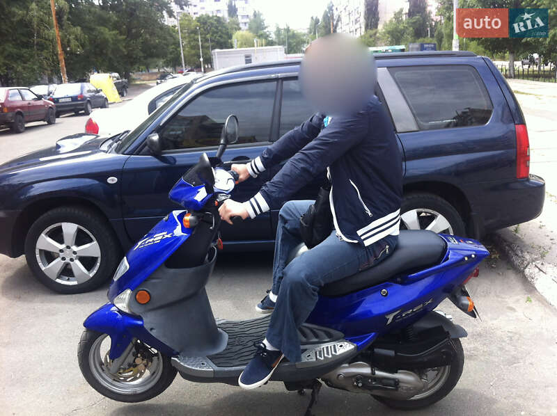 Скутер Pgo T-Rex 2001 в Києві
