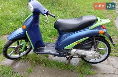 Мокик Piaggio 1 2010 в Чернівцях