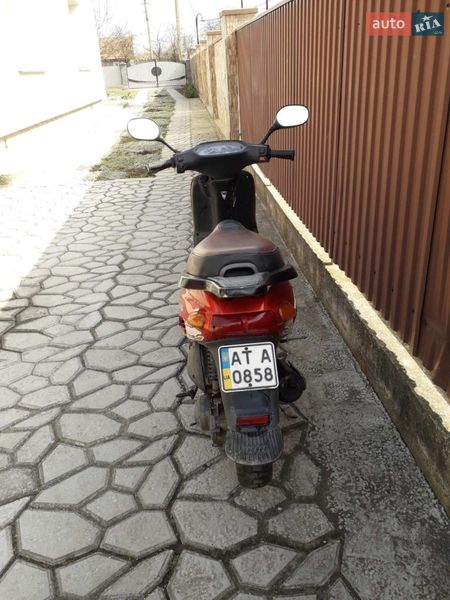 Скутер Piaggio 1 2004 в Коломиї