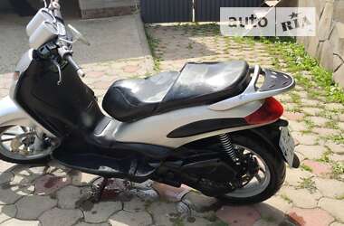 Скутер Piaggio Beverly 2003 в Чопе