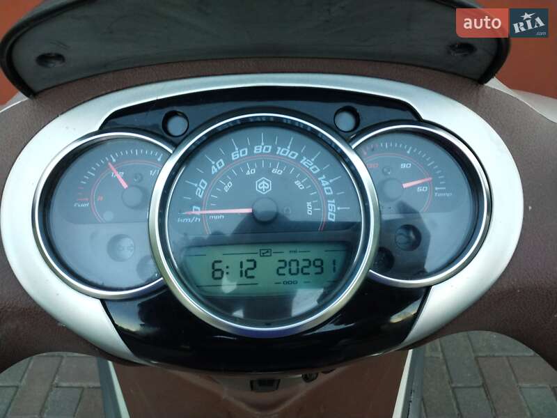 Макси-скутер Piaggio Beverly 2012 в Полтаве