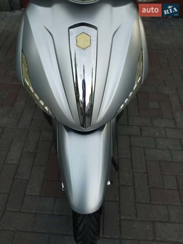 Макси-скутер Piaggio Beverly 2012 в Полтаве
